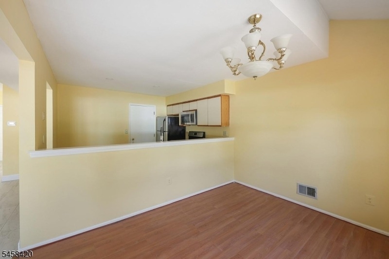 44 Whitby Cir - Photo 16