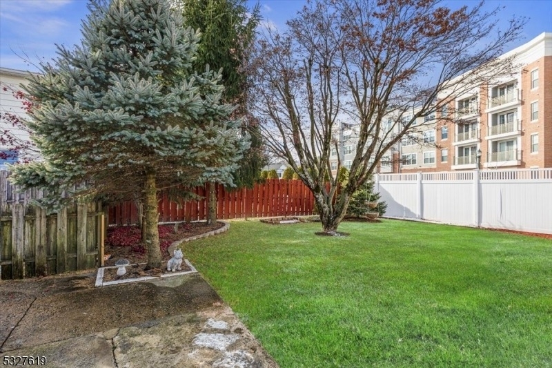 29 Washington St - Photo 23