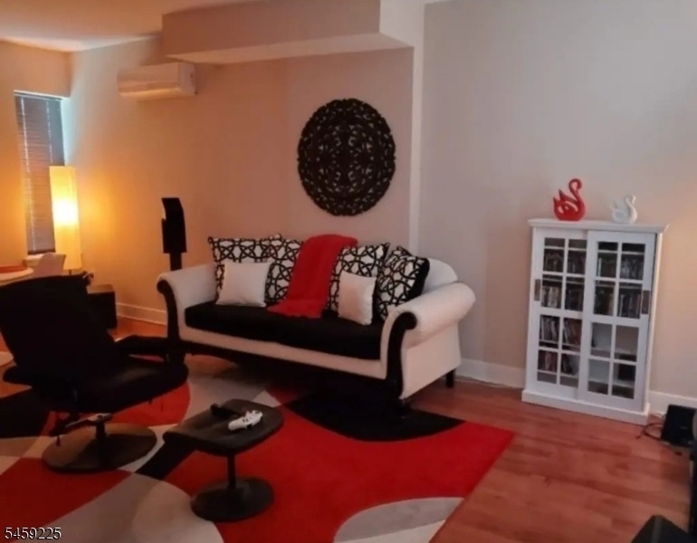 110 N Stockton Street - Photo 0
