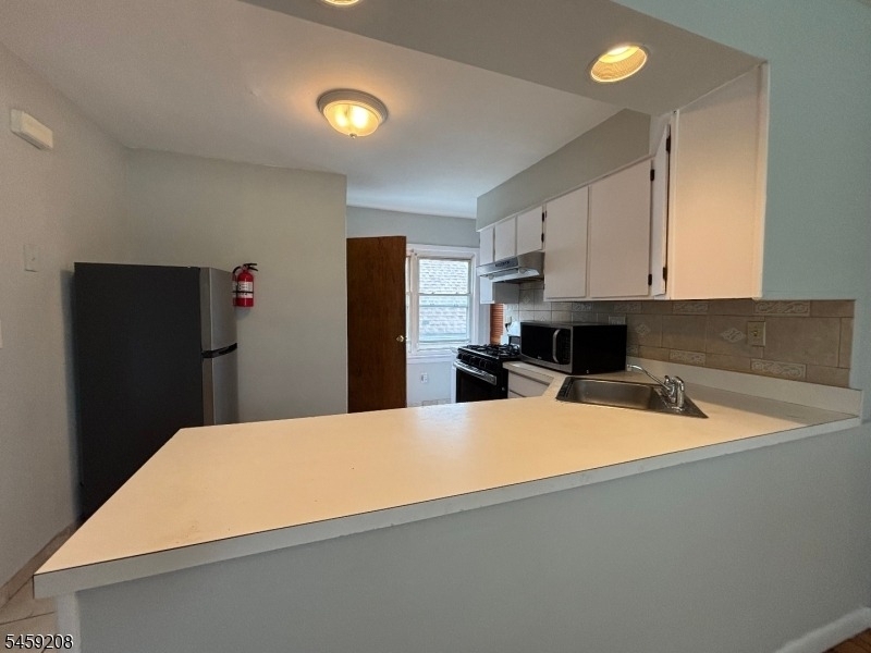 226 Gordon St - Photo 4