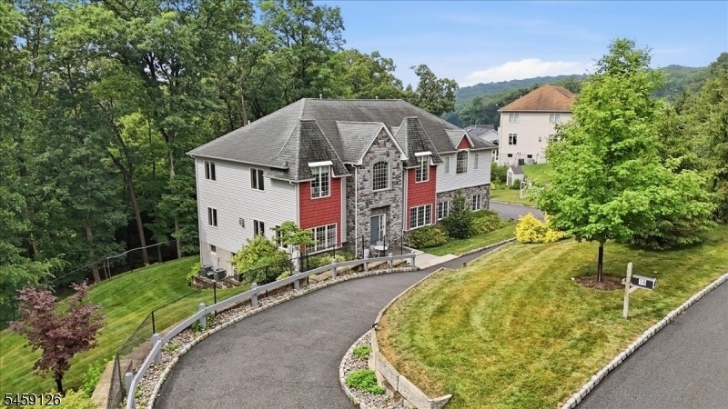 18 Puddingstone Rd - Photo 2