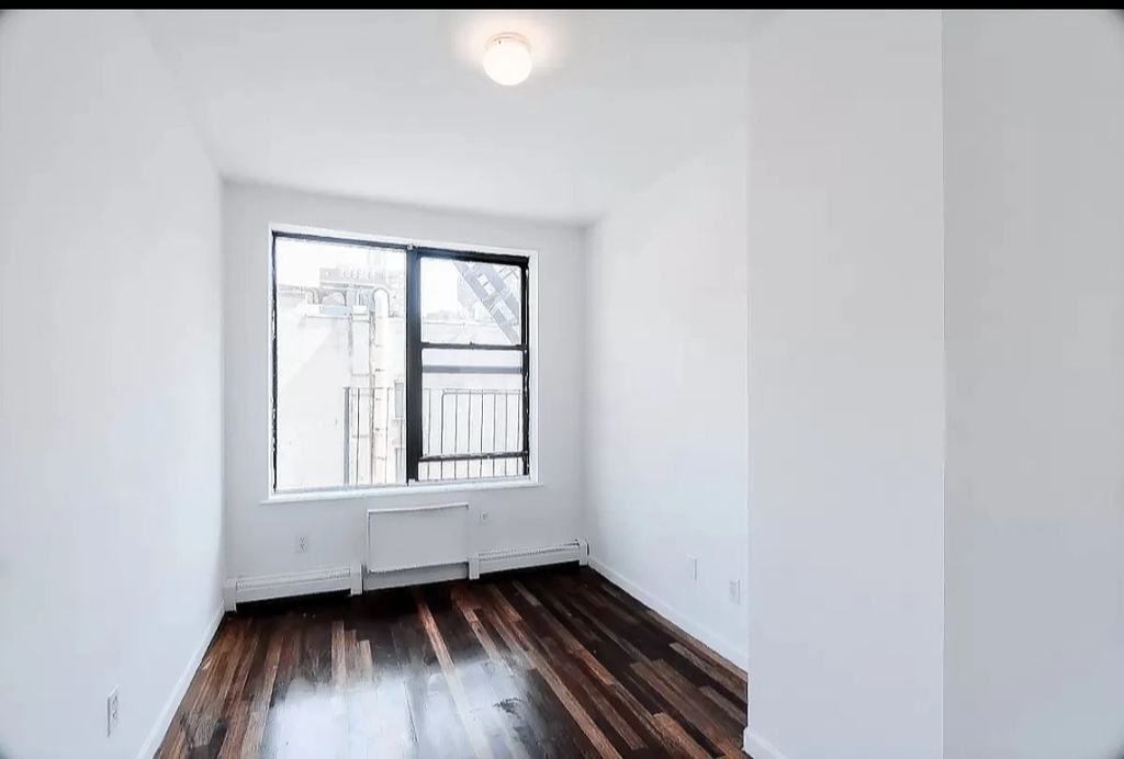 115 Lexington Avenue - Photo 3