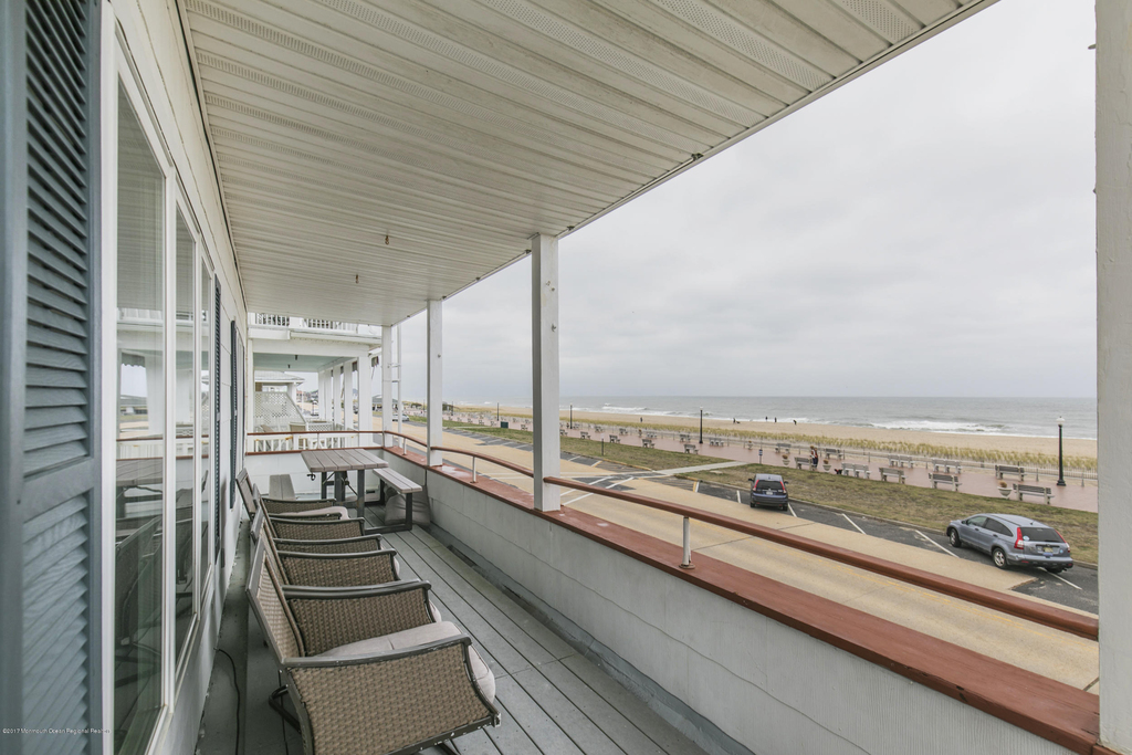 18 Ocean Avenue N - Photo 21