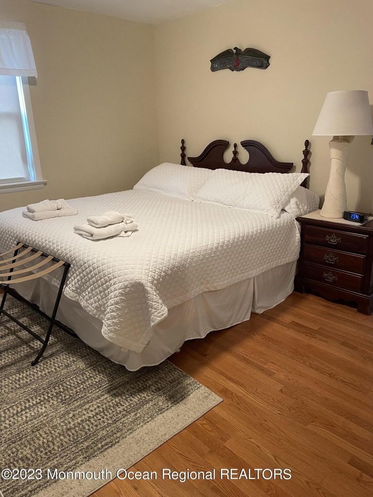 18 Ocean Avenue N - Photo 34