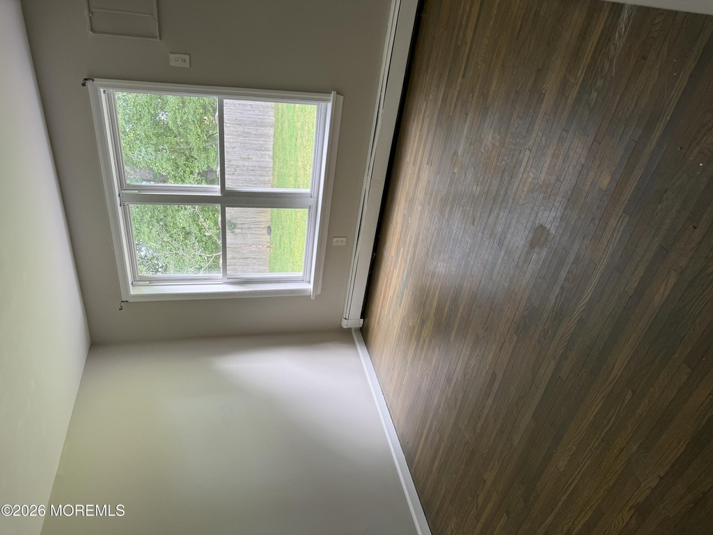 289 Main Street - Photo 3