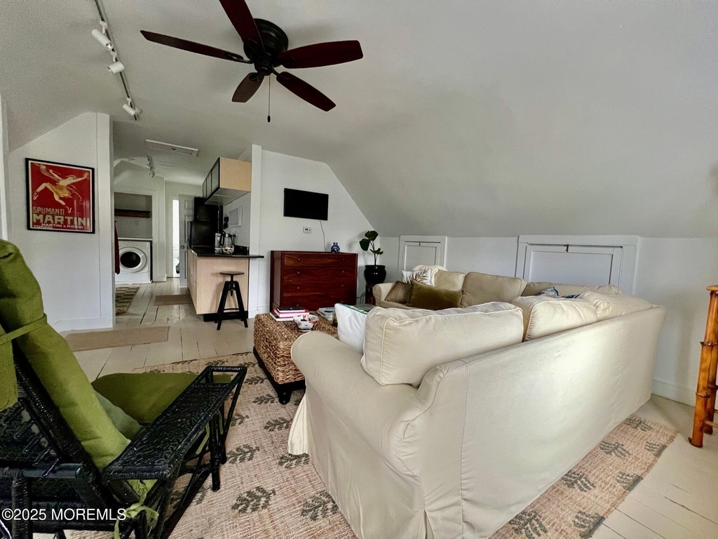 74 Mount Hermon Way - Photo 2