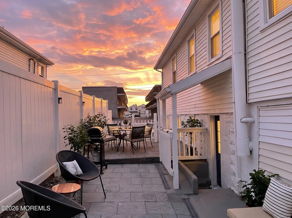 32 Franklin Avenue - Photo 1