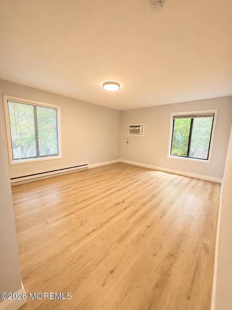 105 Amberly Drive - Photo 6