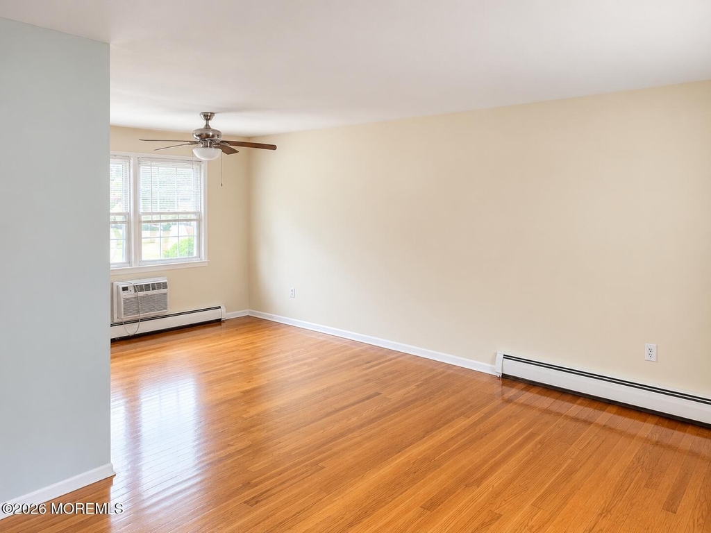364 Westwood Avenue - Photo 4