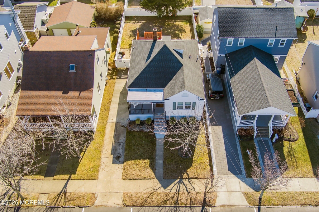 321 16th Avenue - Photo 1