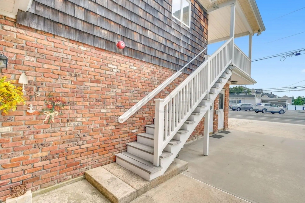 905 Sw Central Avenue - Photo 1