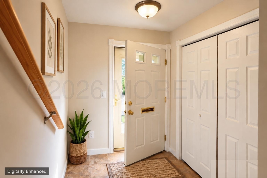 1405 Silver Court - Photo 2