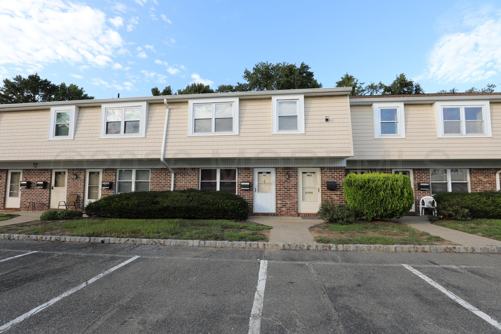 1405 Silver Court - Photo 23