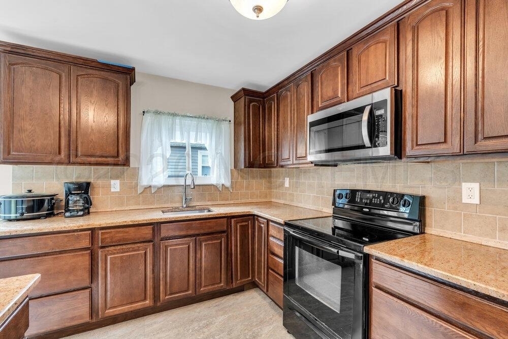 24 Liberta Drive - Photo 16
