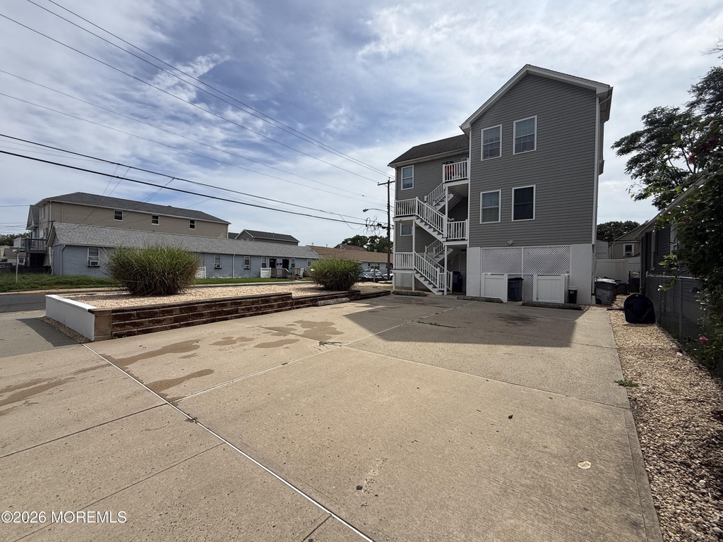 66 Center Avenue - Photo 1