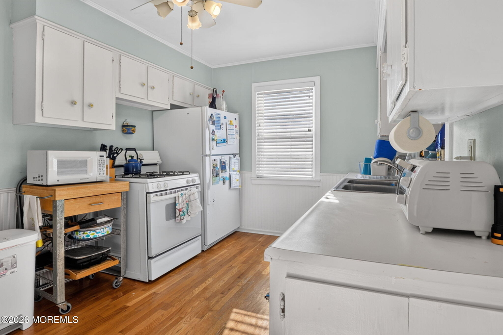 705 Park Avenue - Photo 8