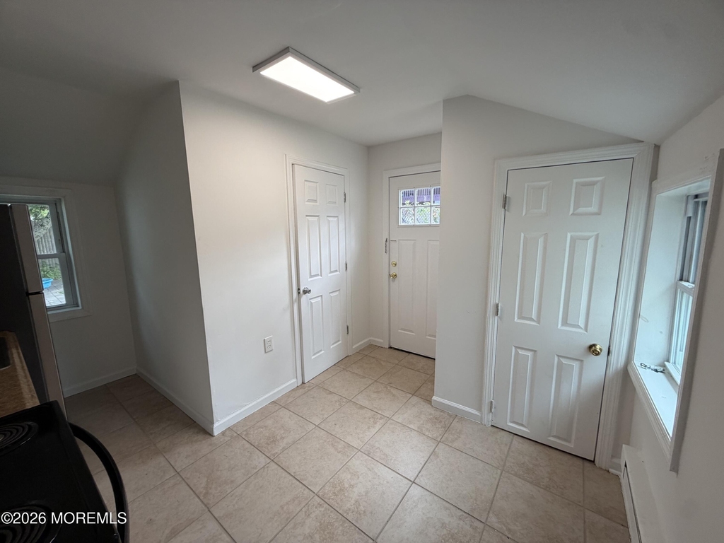 195 Bay Avenue - Photo 13