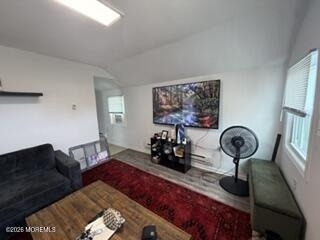 195 Bay Avenue - Photo 4