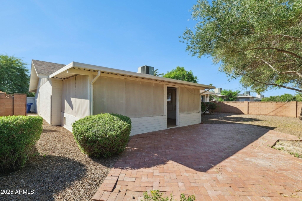 1400 E Wesleyan Drive - Photo 23