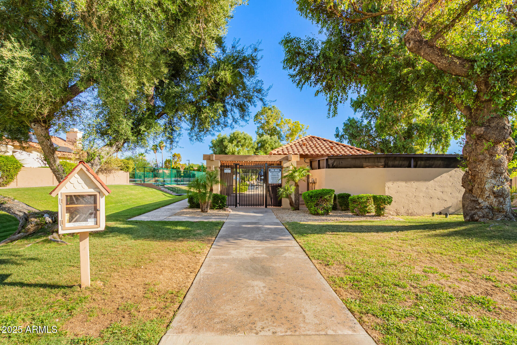 9635 E Sutton Drive - Photo 31