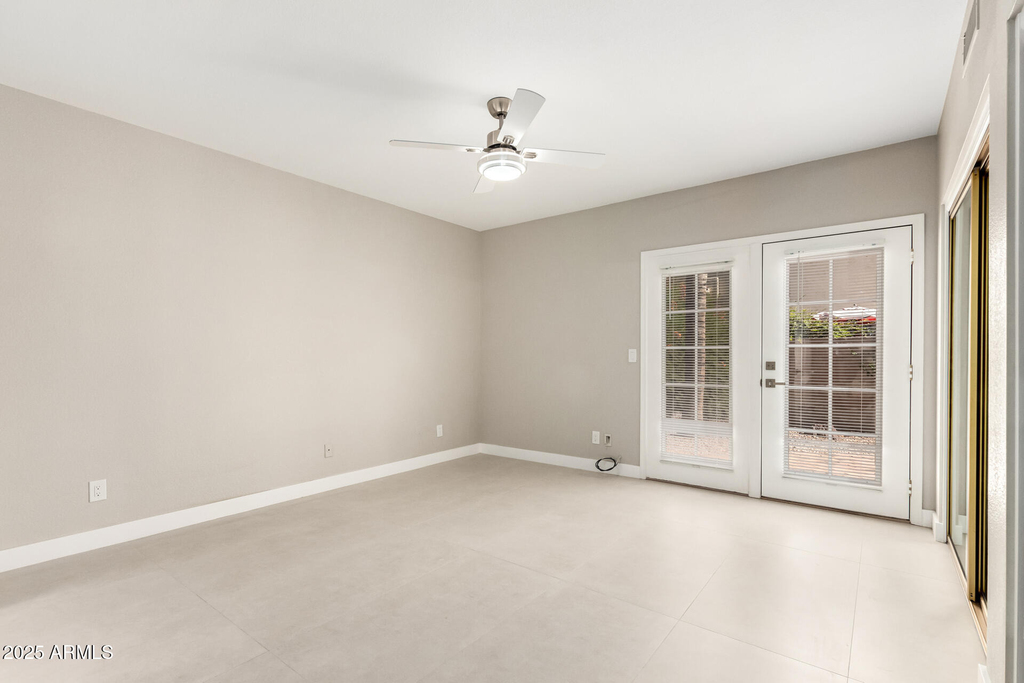 9635 E Sutton Drive - Photo 18