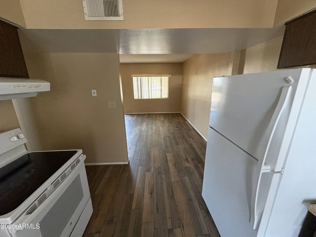 11214 W Nevada Avenue - Photo 12