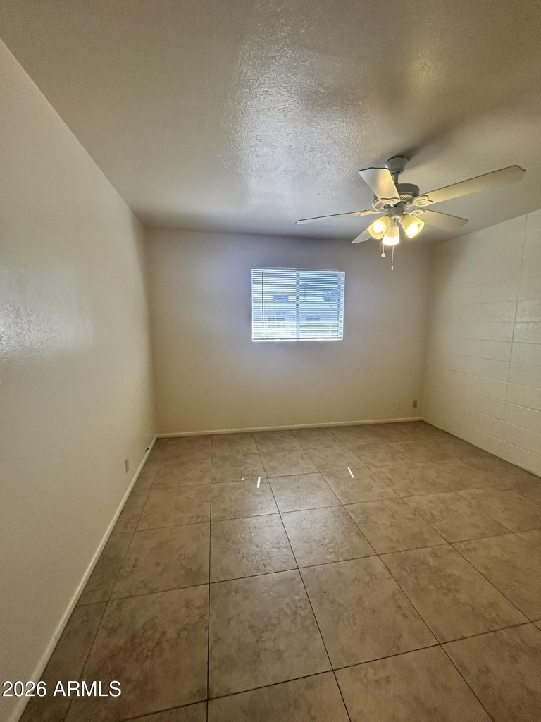 5233 E University Drive - Photo 15