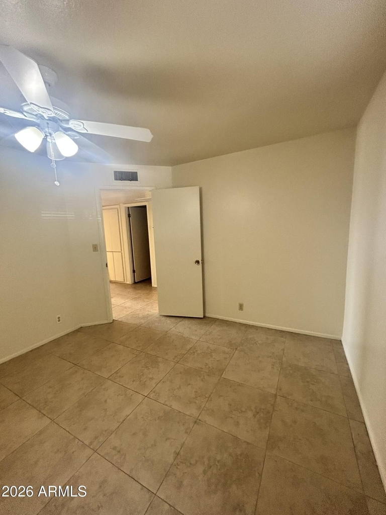 5233 E University Drive - Photo 21
