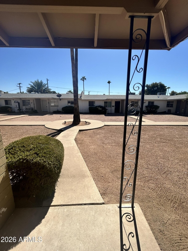 5233 E University Drive - Photo 1