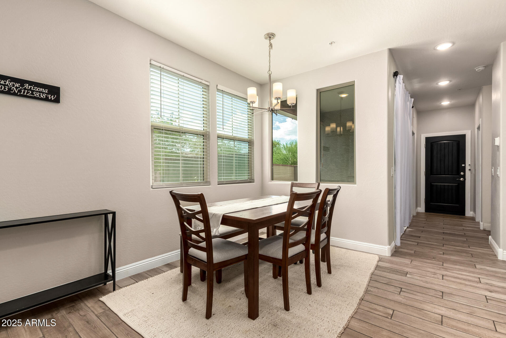 2470 N Heritage Street - Photo 3