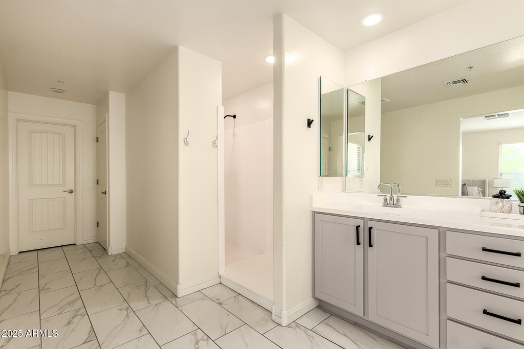 2470 N Heritage Street - Photo 15