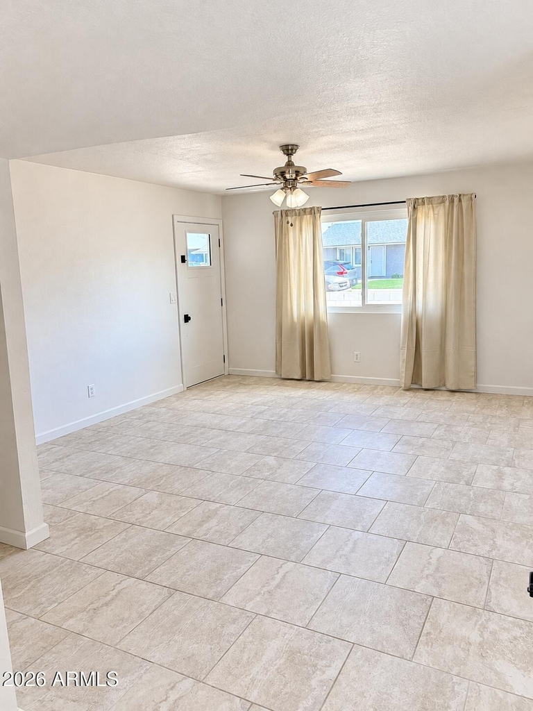 20826 E Pickett Street - Photo 4