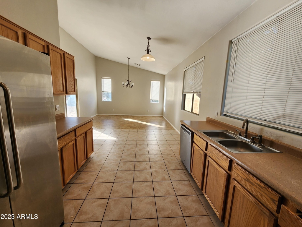 12547 W Glenrosa Drive - Photo 2