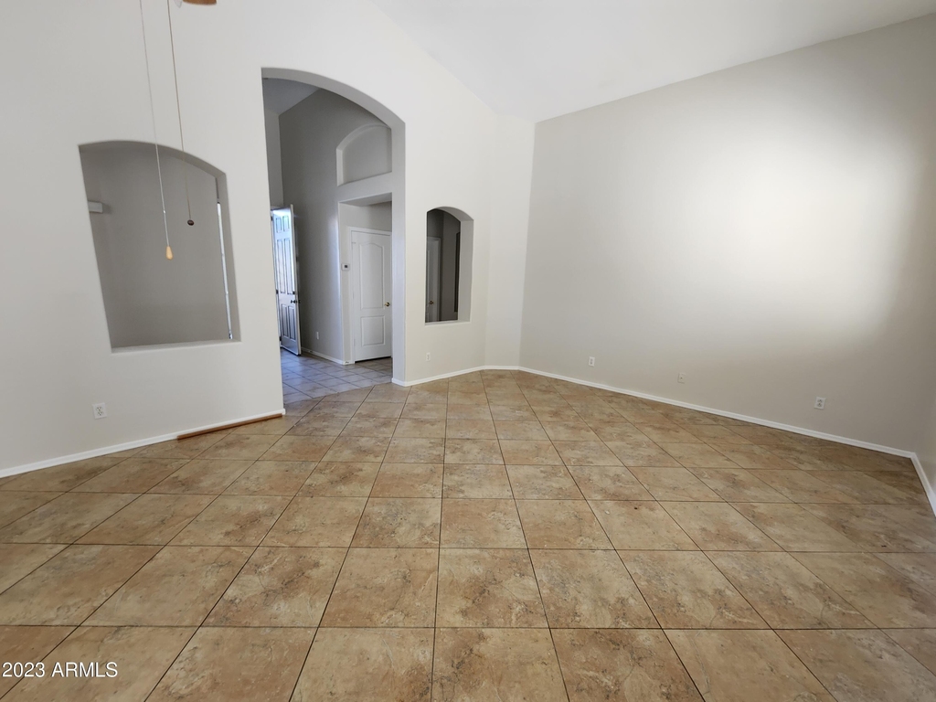 12547 W Glenrosa Drive - Photo 5