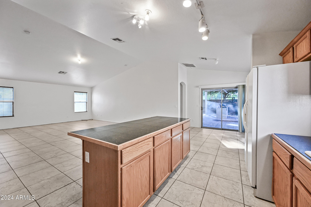 15110 N 140th Avenue - Photo 8