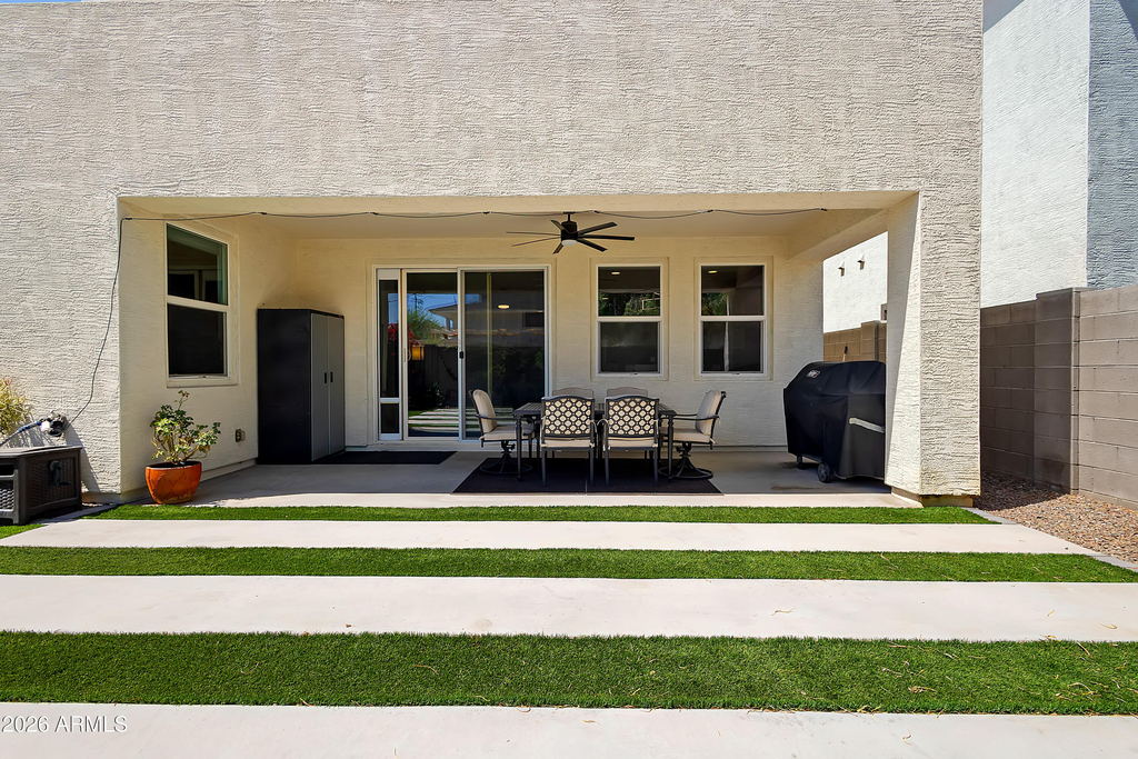 2319 W Darrow Street - Photo 22