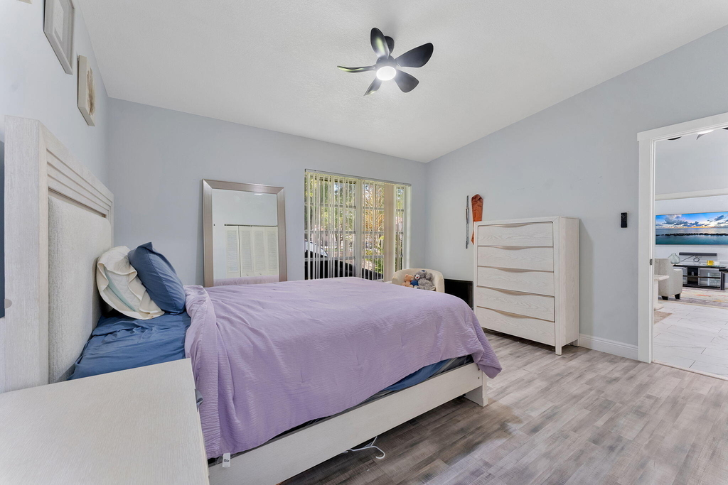 5380 Lakewood Circle S - Photo 16