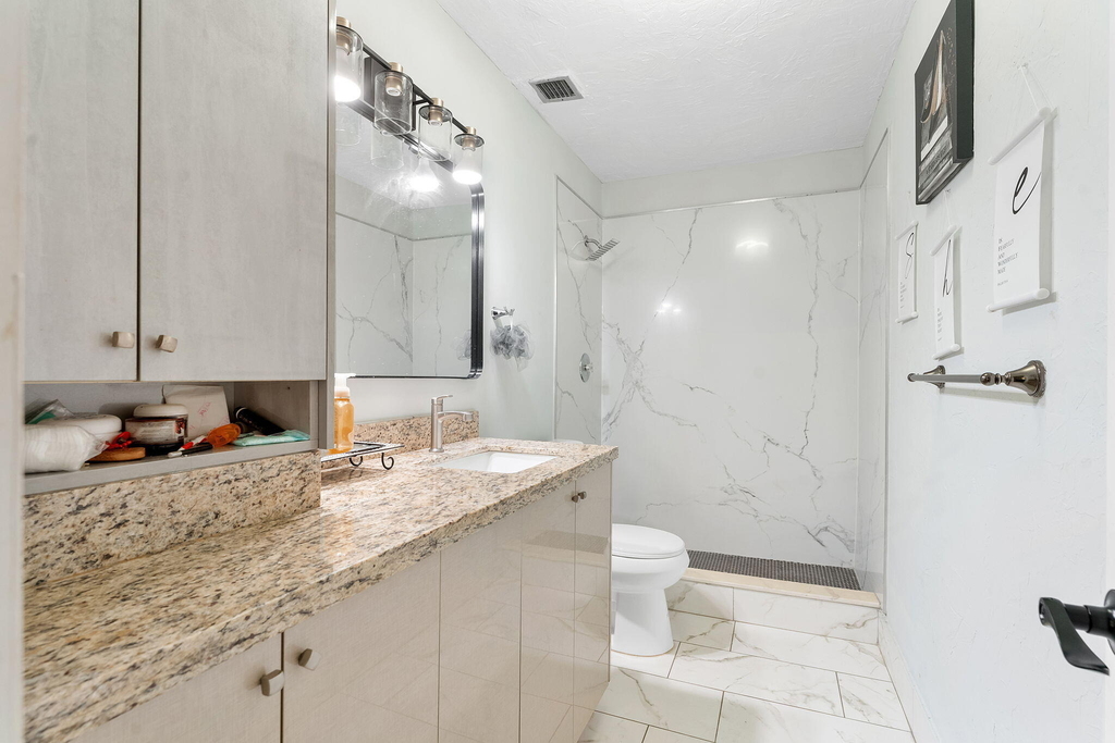 5380 Lakewood Circle S - Photo 19