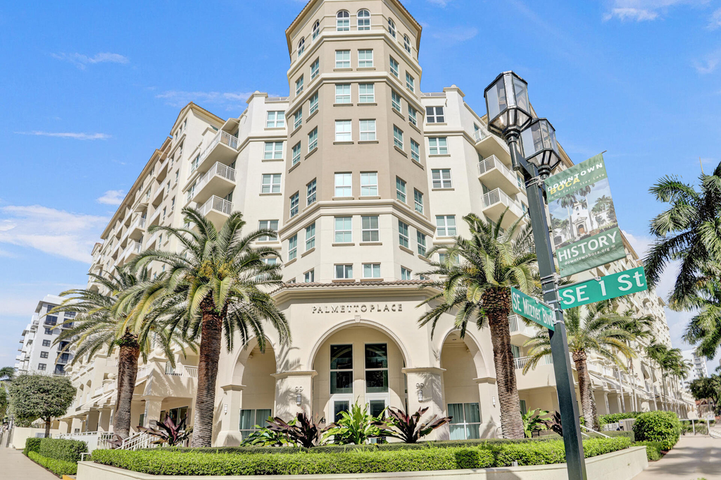 99 Se Mizner Boulevard - Photo 2