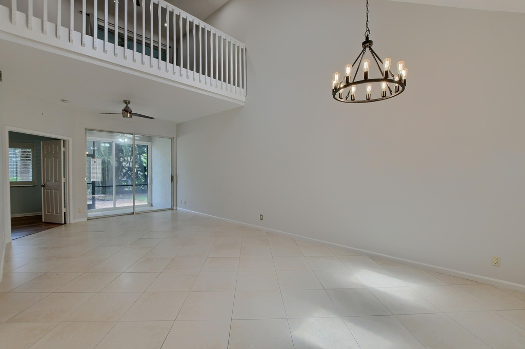 23061 Aqua View - Photo 6