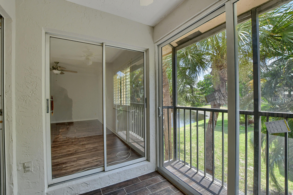 23061 Aqua View - Photo 23