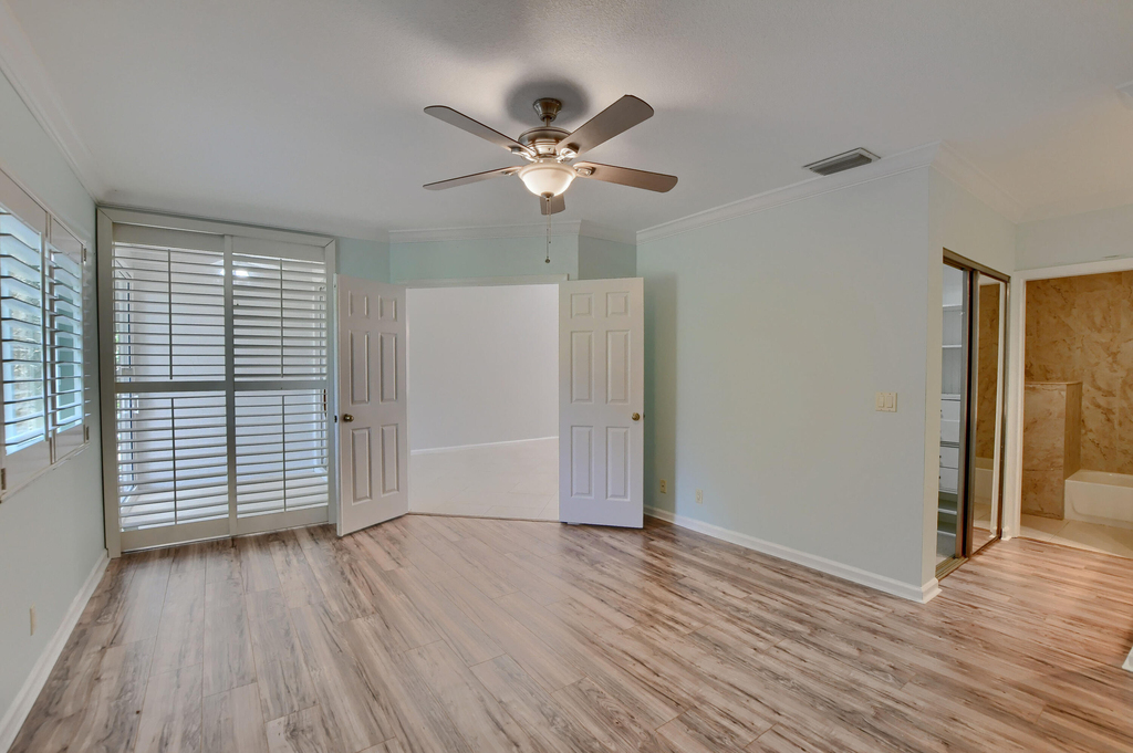 23061 Aqua View - Photo 11