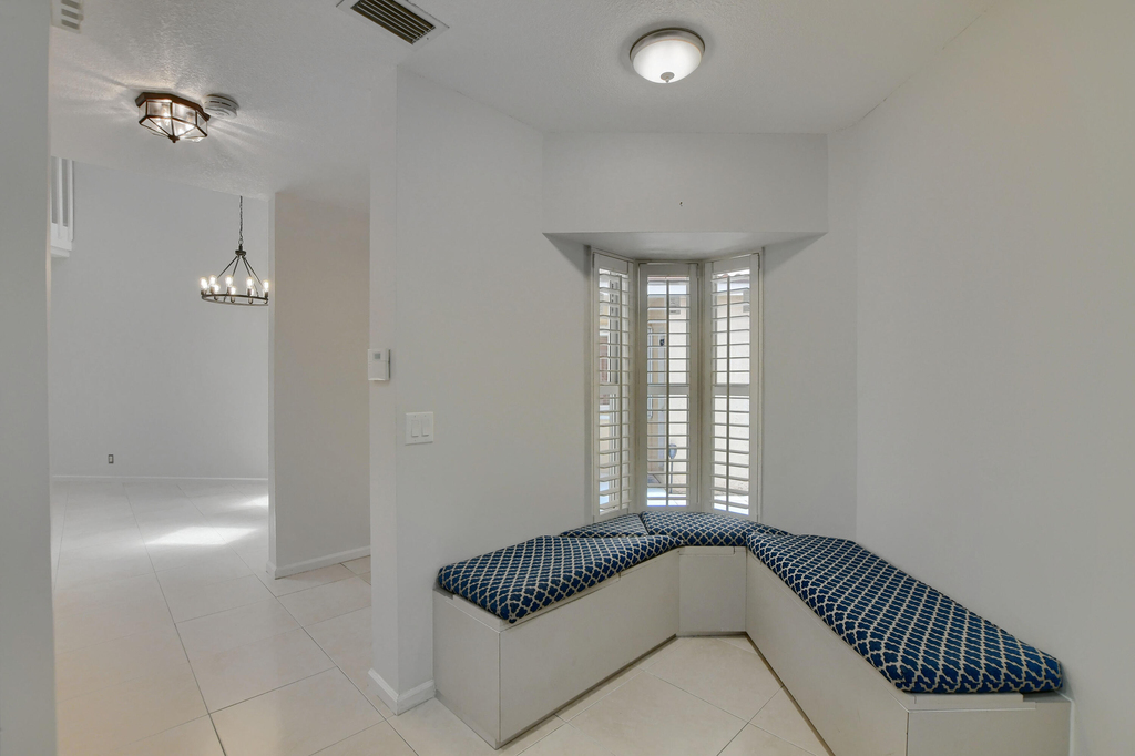 23061 Aqua View - Photo 5