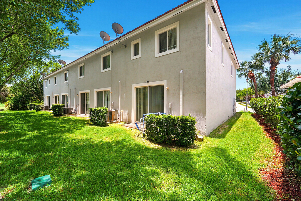 6720 Cypress Walk Terrace - Photo 4