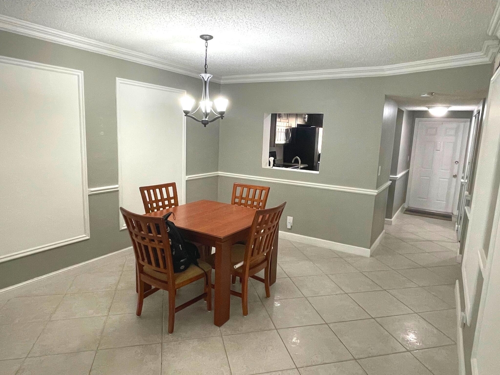 2805 Sw 22nd Avenue - Photo 7