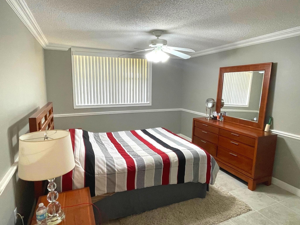 2805 Sw 22nd Avenue - Photo 16