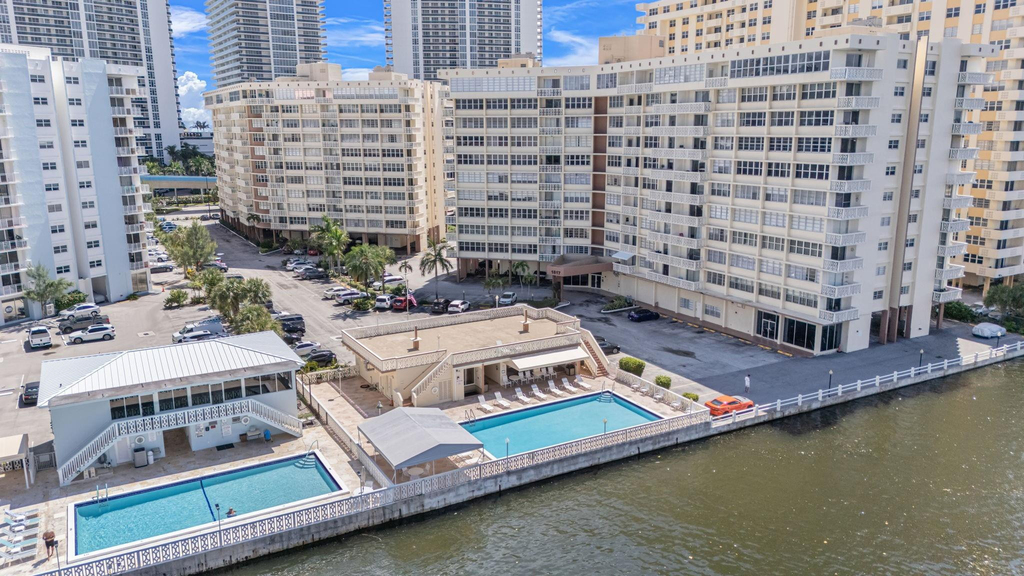 1825 S Ocean Drive - Photo 18