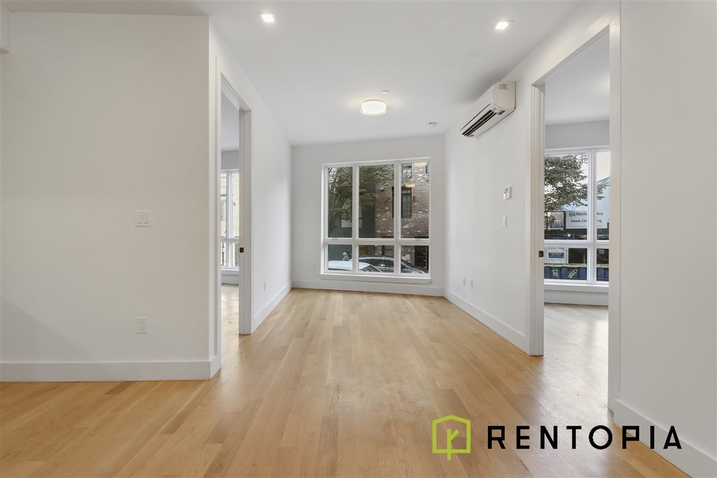411 Meeker Avenue - Photo 6