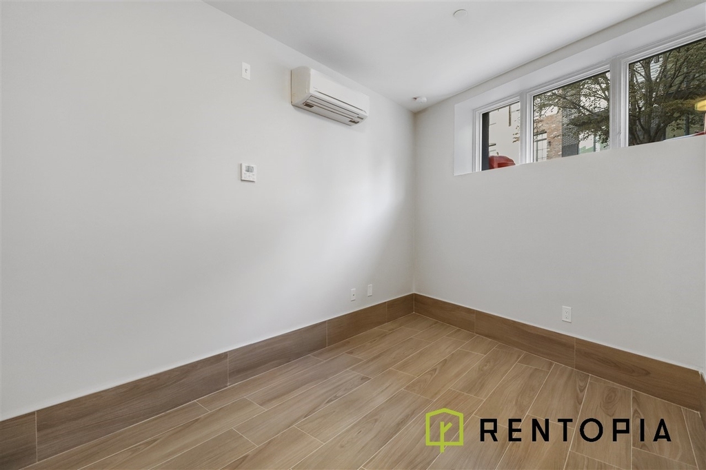 411 Meeker Avenue - Photo 9