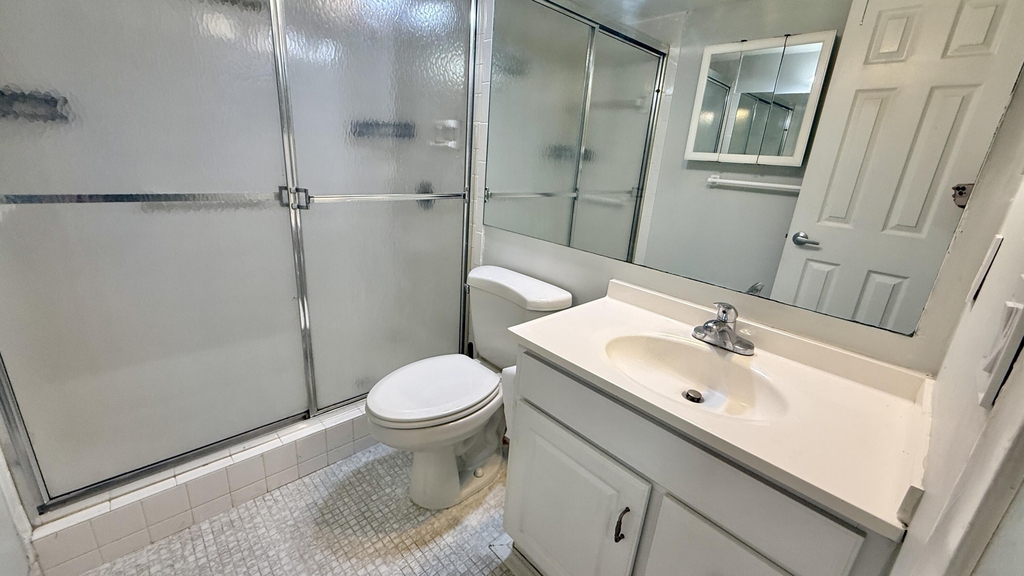 1037 Ashby D - Photo 11